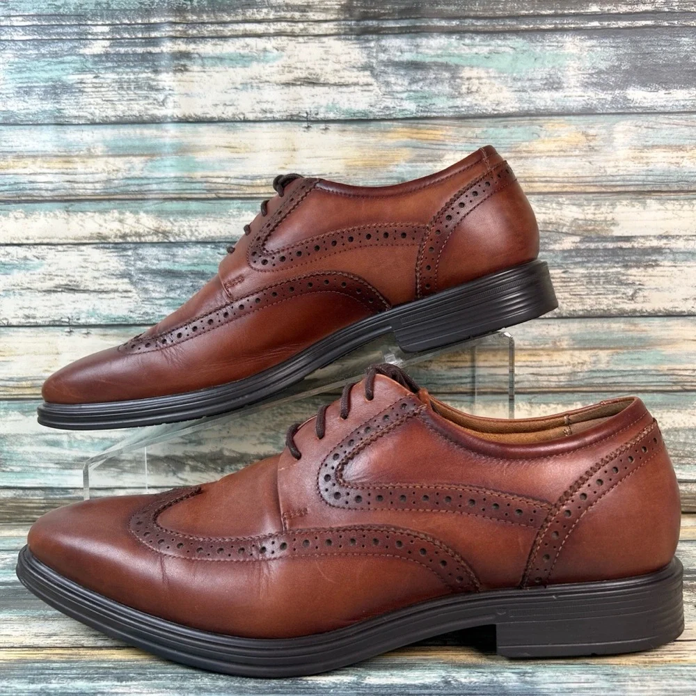 Florsheim wingtip brogue